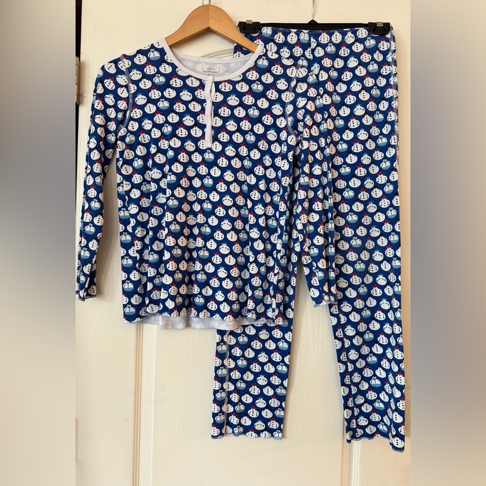 Roller Rabbit Snowman Holiday Henley Pajama Set with Cowboy Hats, Size XS.